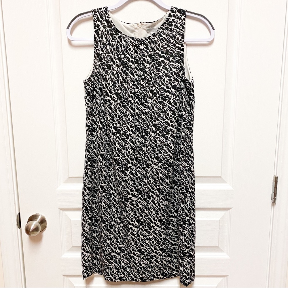 H&M Black & White Sleeveless Shift Dress